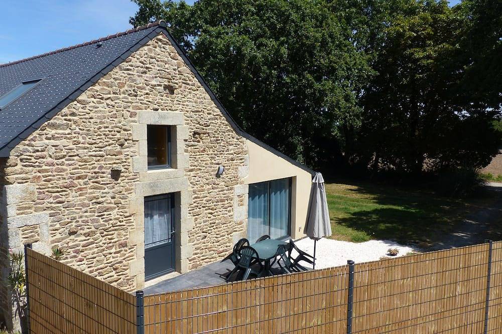 Maison au calme à 20 mn des plages in Pont-Scorff, Côte des Mégalithes