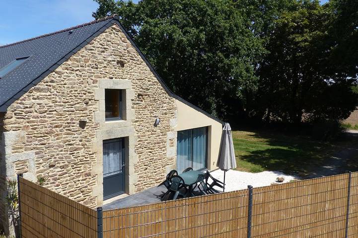 Ferienhaus für 4 Personen, mit Whirlpool und Garten sowie Terrasse - 1