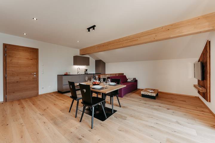 Appartamento intero, Appartamento di vacanza "Torgglbauer 5" con vista sulle montagne, piscina in comune e Wi-Fi in Merano, Alpi Sarentine