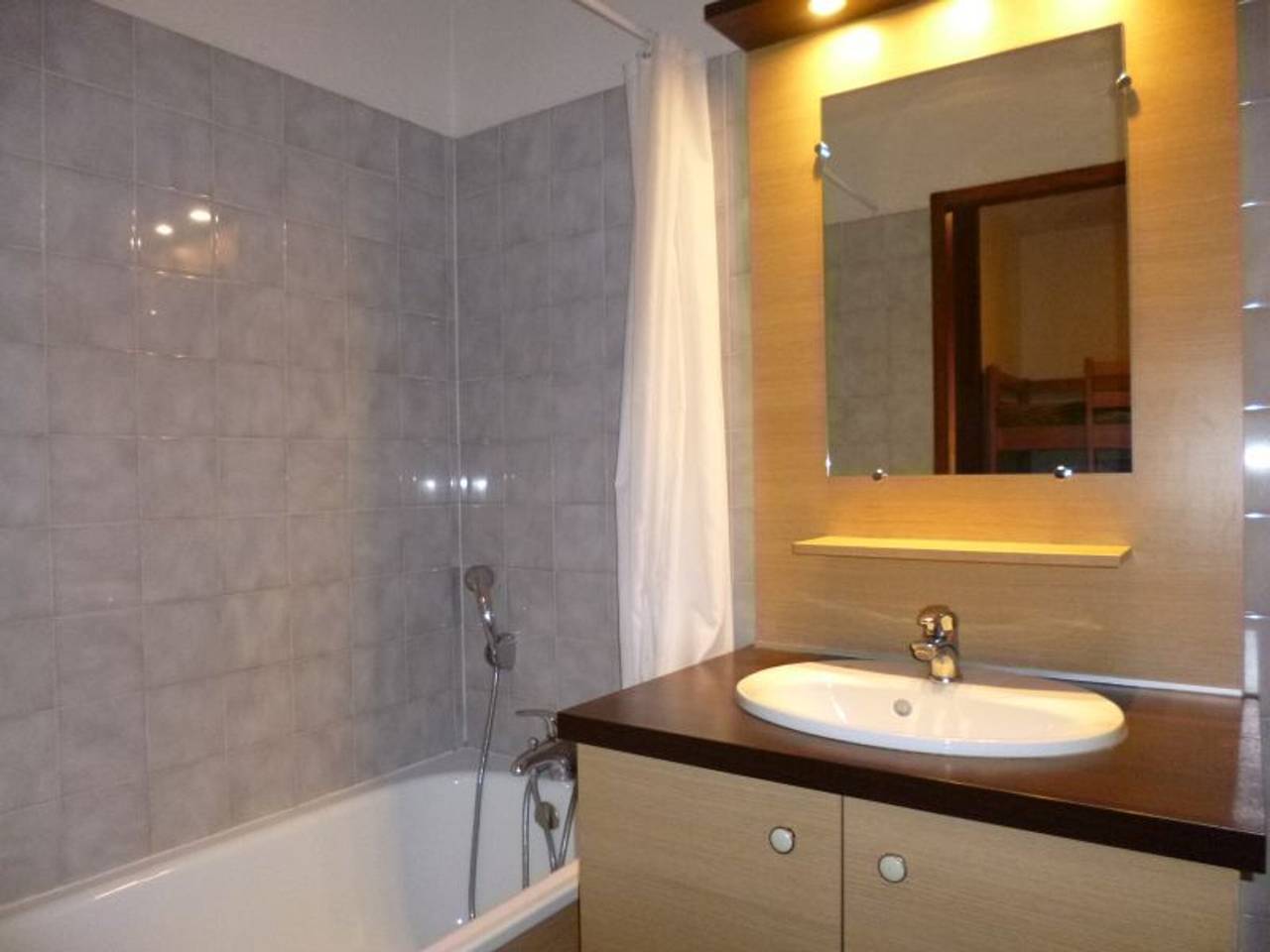 Estudio entero, Estudio acogedor con balcón, ideal para 4 personas y cerca del centro de Brides-les-Bains in Brides-les-Bains, Les Trois Vallées