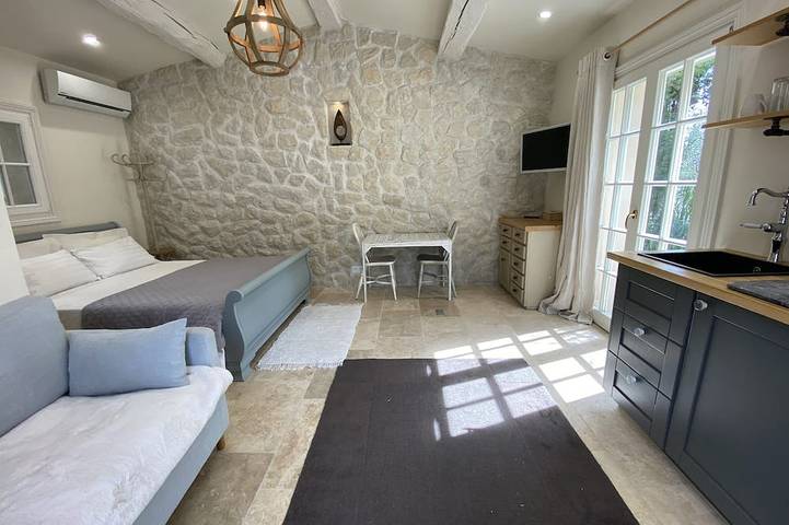 Appartement de vacances pour 2 personnes, avec Jacuzzi ainsi que Terrasse et Jardin