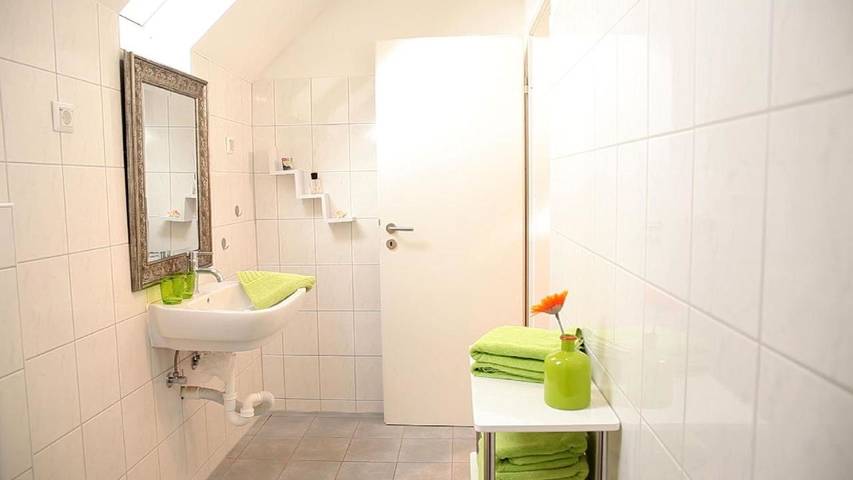 Ferienwohnung für 4 Personen, mit Balkon und Ausblick in Niestetal - 4