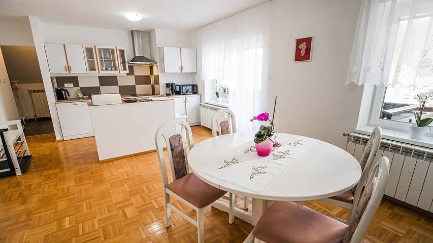 Ferienwohnung für 4 Personen, mit Balkon - 1