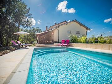 Maison de vacances pour 4 personnes, avec piscine et jardin, animaux acceptés dans le Lot