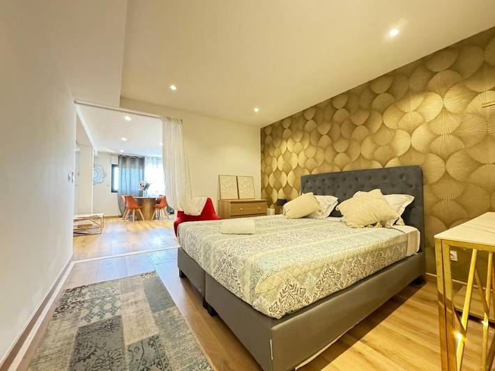 Gîte pour 5 personnes, avec terrasse et vue à Clermont-Ferrand