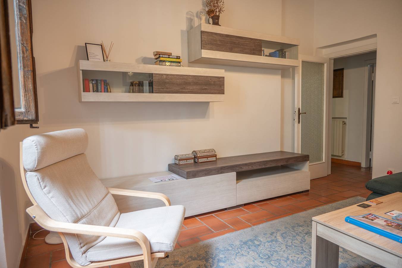 Classic Florentine Flat with Garden in Florence, Florence Province