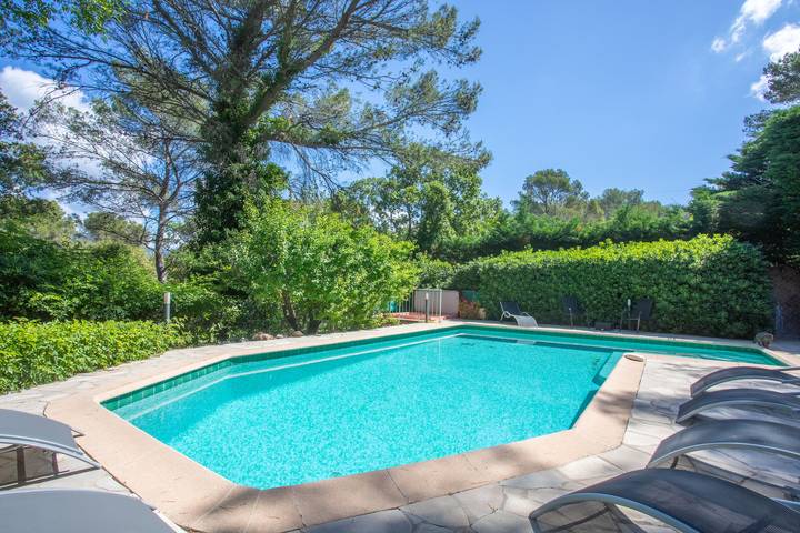 Gîte pour 2 personnes, avec jacuzzi et jardin, animaux acceptés à Saint-Raphaël - 4