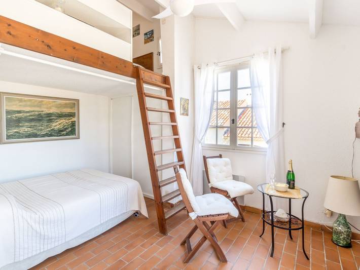 Appartement entier, Château de la Madrague in Saint-Cyr-sur-Mer, Côte méditerranéenne (France)