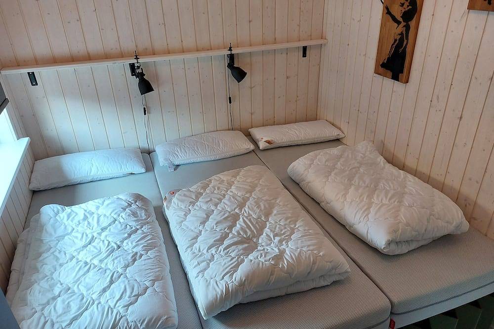 Behagliches Holzhaus mit Sauna im Skandi-Stil am Großen Zechliner See in Flecken Zechlin, Rheinsberg