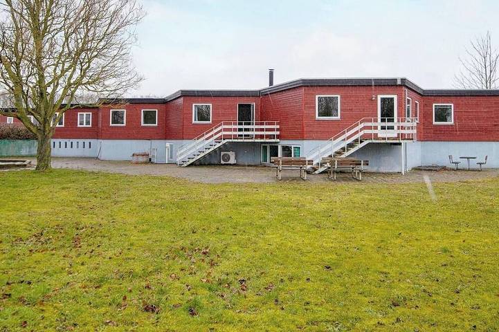Ferienhaus für 30 Personen, mit Sauna und Garten sowie Whirlpool und Terrasse in Nordborg