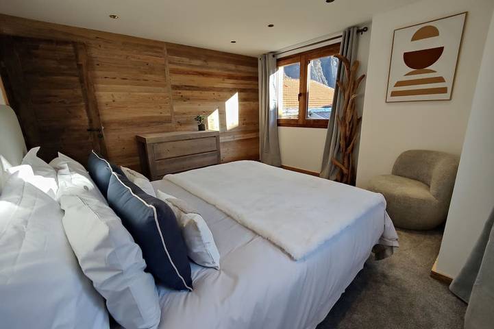 Gîte pour 8 personnes, avec jardin et terrasse, animaux acceptés à Saint-Jean-de-Belleville - 2