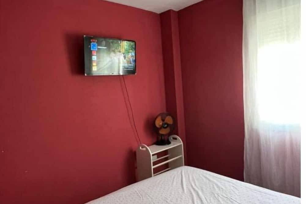 Entire apartment, Orchard Apartment in Lucena, Sierras Subbéticas