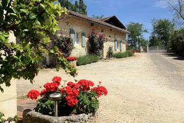 Gîte pour 4 personnes, avec piscine ainsi que jardin et terrasse à Fumel