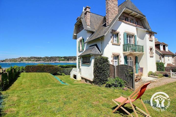 Maison de vacances pour 4 personnes, avec Terrasse ainsi que Jardin et Vue dans Côte d’Émeraude