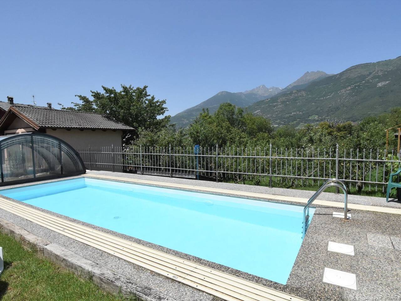 Apartamento entero, Fenis 300 - Maison Pro De Solari 300.1 in Fénis, Comune di Fénis