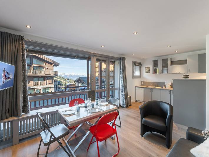 Studio entier, Appartement centre Courchevel avec accès pistes, garage et Wifi in Saint-Bon-Tarentaise, Courchevel