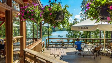 Camping für 4 Personen, mit Terrasse und Seeblick, mit Haustier in Ermland-Masuren