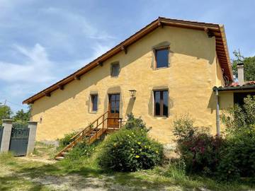 Chambre d’hôte pour 4 personnes, avec jardin ainsi que vue et piscine à Bassoues