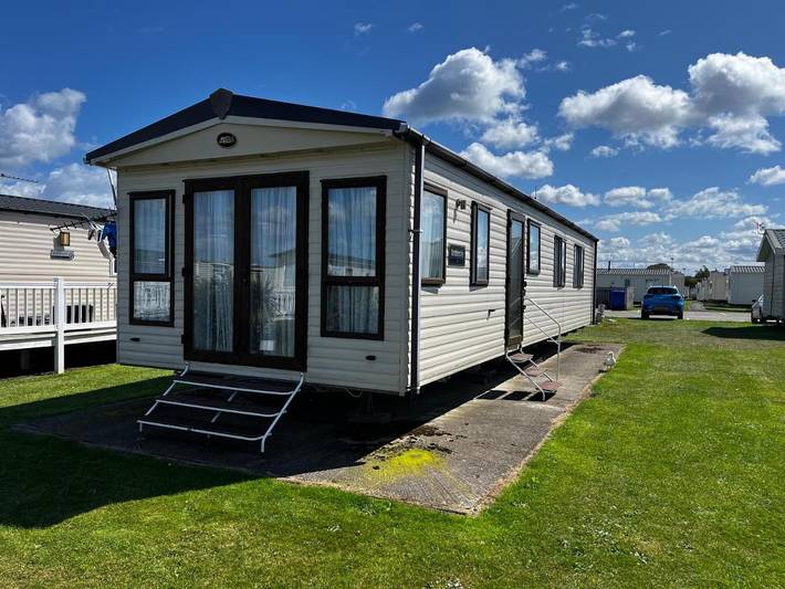 Camping for 6 people, with view and pool as well as garden in North East England
