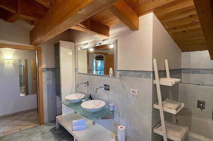 Ganze Wohnung, Appartement Barbara -Zentral in Schenna, Wandern & Erholen für Paare & Familien in Schenna, Passeiertal