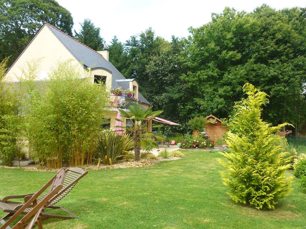 Chambres d'hôtes au Jardin du Levant - Jardin du Levant in Combourg, Région de Saint-Malo