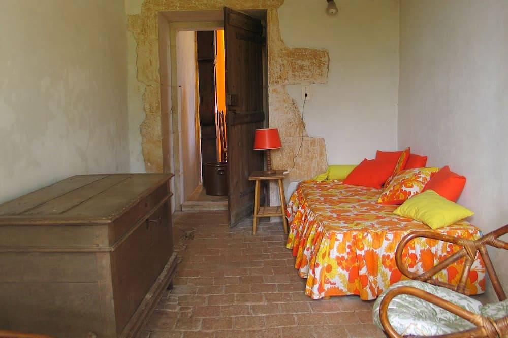 Sainte Hermine: Logis vendée du 17ème siecle possedant un charme fou.... in Sainte-Hermine, Fontenay-le-Comte