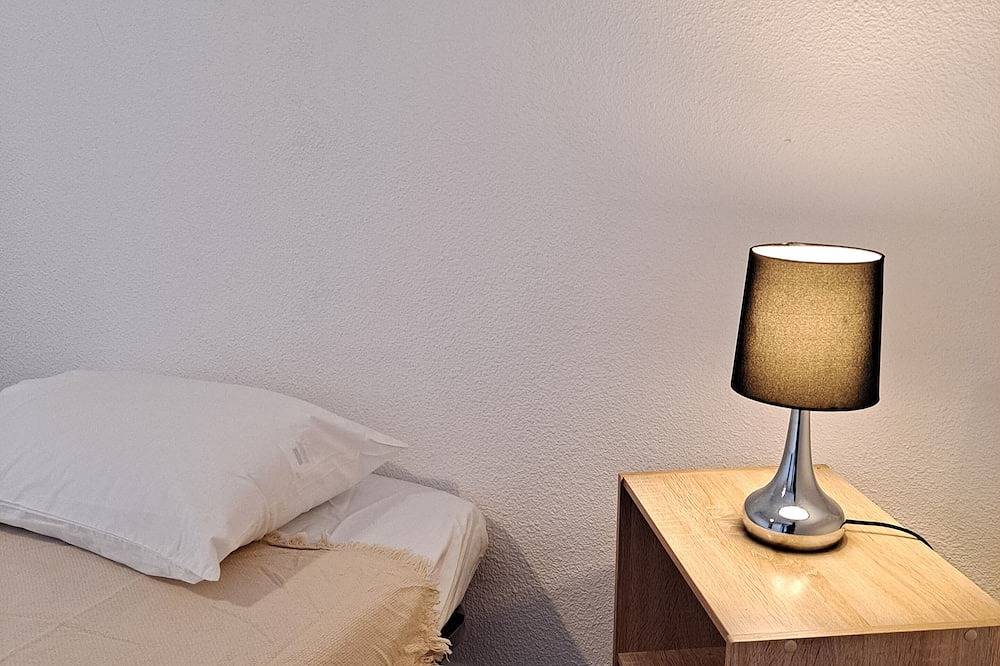 Entire apartment, Entire apartment in the center of Nîmes in Nîmes, Nimes region