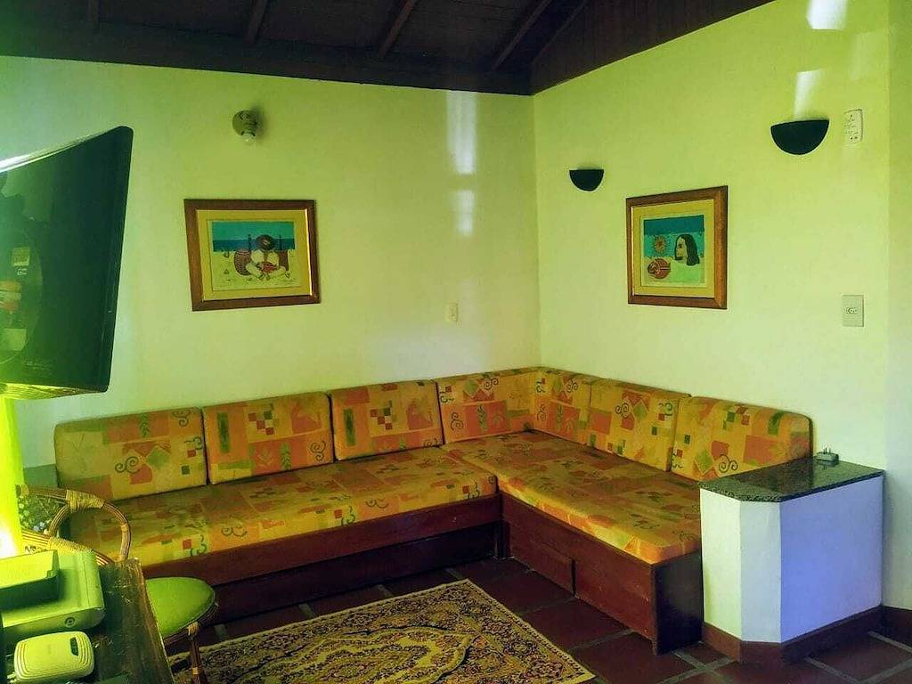 Cozy Chalet in Family Condominium with Pool on the Beach in Cachoeira do Bom Jesus, Florianópolis