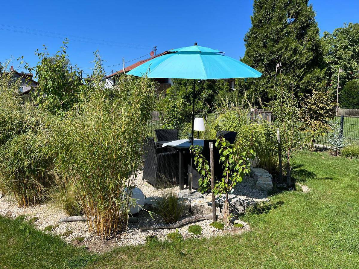 Ganze Ferienwohnung, Single Room with Private Bathroom in Utting, Ammersee