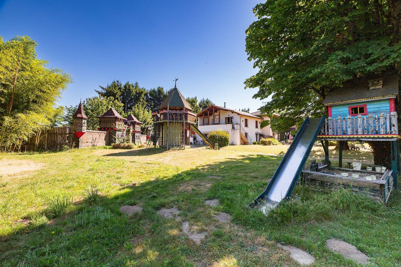 Gîte 4 personnes - La fontaine des Rollands - piscine chauffée - parc d'exception au pied du Vercors in Saint-Vérand, Isère