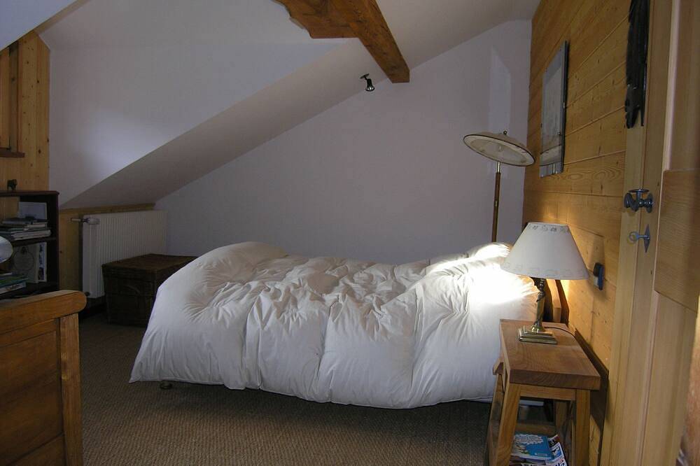 Charming house in a garden in the heart of Alsace near Colmar in Orschwihr, Parc naturel régional des Ballons des Vosges