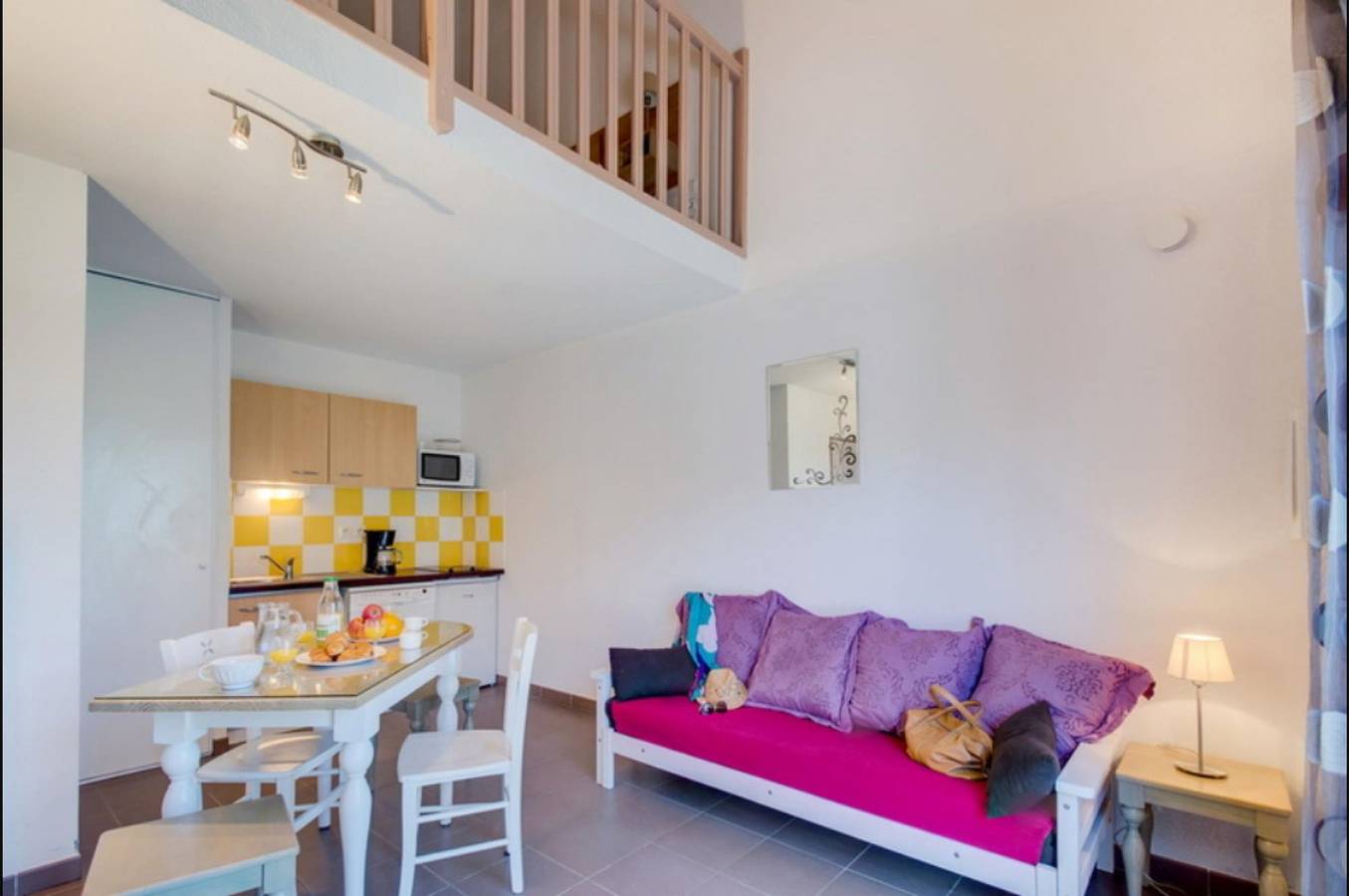 Apartamento entero, Le Domaine d'Ensérune - One-Bedroom House in Colombiers, Côte d'Améthyste