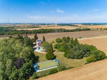 Cottage pour 15 personnes, avec jardin et piscine à Saint-Cyr-les-Colons
