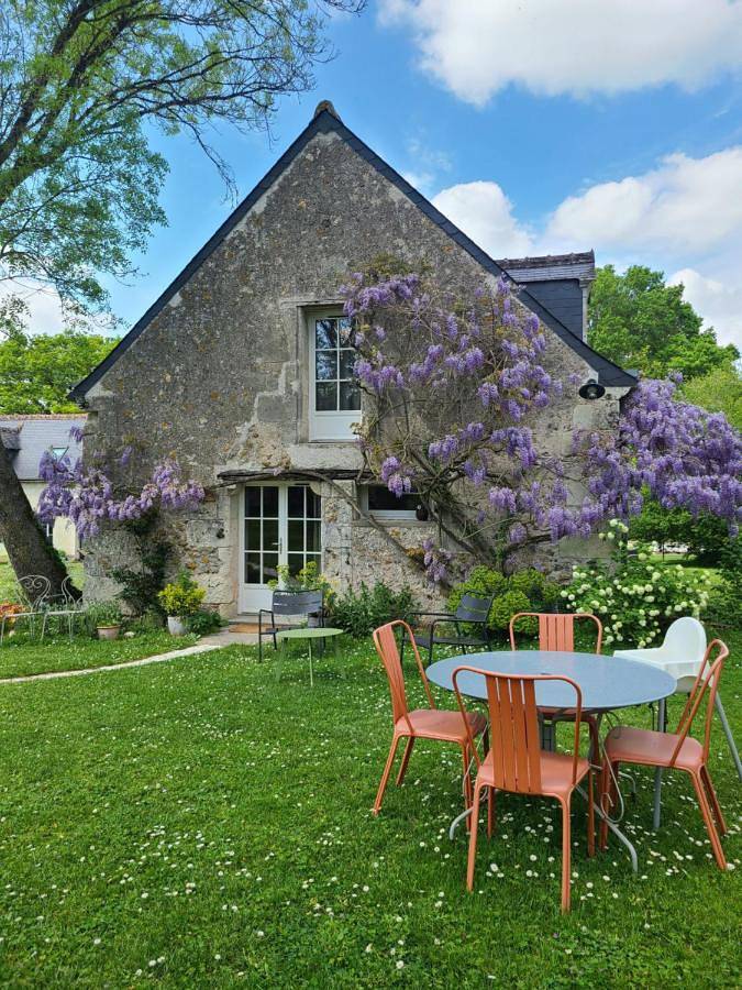 Location de vacances pour 4 personnes, avec Terrasse et Jardin ainsi que Piscine et Vue à Villandry