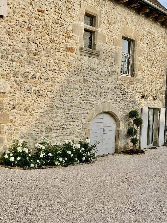 Location de vacances pour 2 personnes, avec piscine ainsi que jardin et vue, animaux acceptés à Saint-Rabier - 2