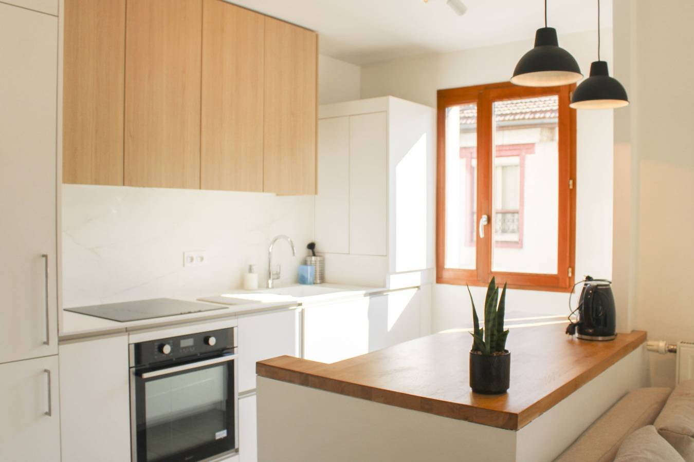 Apartamento entero, Apartamento de vacaciones para 8 personas con balcón in Saint-Denis, Sena-Saint Denis