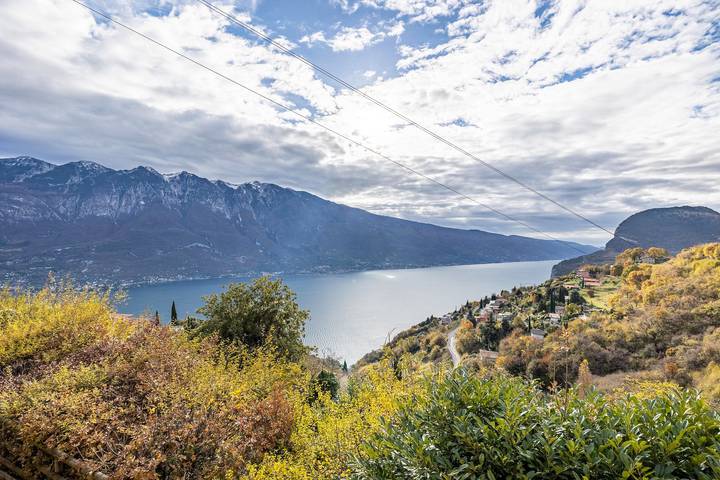 Ferienhaus für 6 Personen, mit Garten und Seeblick am Gardasee - 2