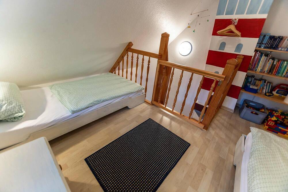 Ganze Wohnung, Kinderfreundlich und allergikergerecht, nur 150 Meter bis zum Strand in Wyk auf Föhr (Stadt), Wyk auf Föhr