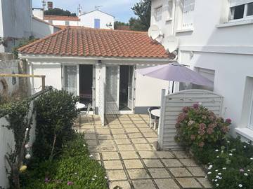 Gîte pour 4 personnes, avec terrasse dans l'Herbaudière