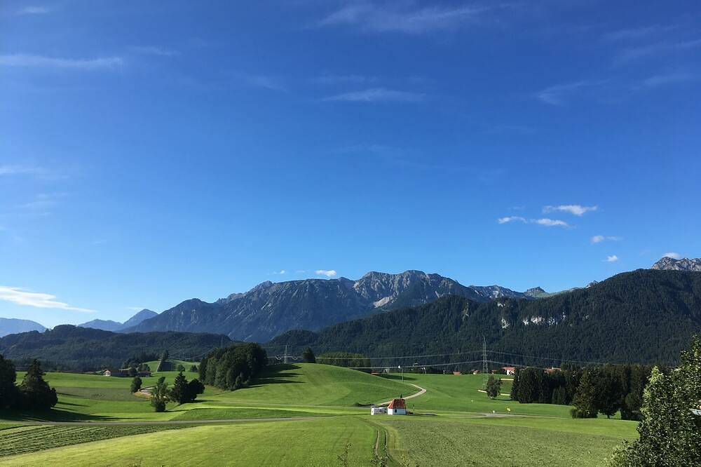 Ganze Wohnung, Schöne Ferienwohnung für 6 Personen Hopferau in Hopferau, Bayerisch Schwaben