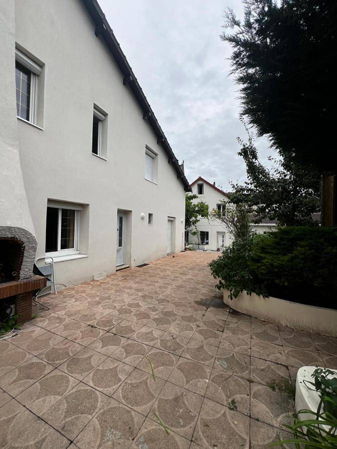 Location de vacances pour 3 personnes à Sarcelles - 2