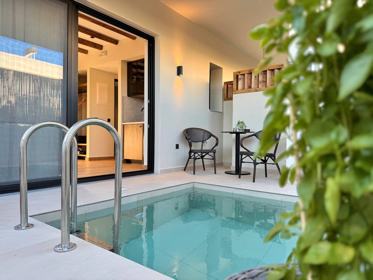 Apartamento entero, Apartamento 'Rostrata' con vistas a la montaña, Wi-Fi y aire acondicionado in Rodas