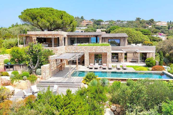 Villa pour 12 personnes, avec jardin dans Cala Rossa - 2