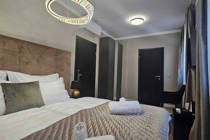 Hotel für 2 Personen, mit Garten - 1