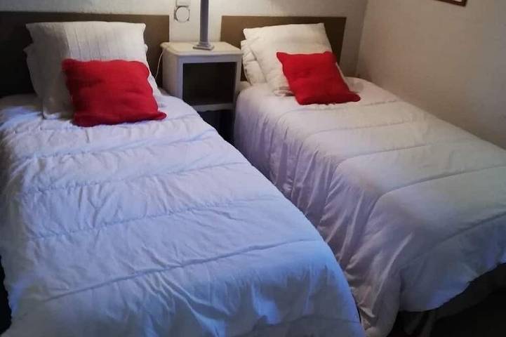 Chalet (da 6 a 16 persone) molto soleggiato, spazioso, vista superba, a 5 minuti dal centro in Font-Romeu-Odeillo-Via, Parco naturale regionale dei Pirenei catalani