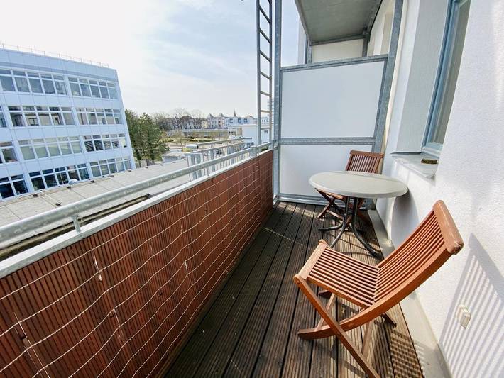 Ferienwohnung für 2 Personen, mit Meerblick und Balkon/Terrasse sowie Balkon in Warnemünde - 2