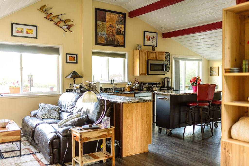 Spacious one bedroom plus Bungalow off O'Keefe Creek in Missoula, Lolo Nationalwald