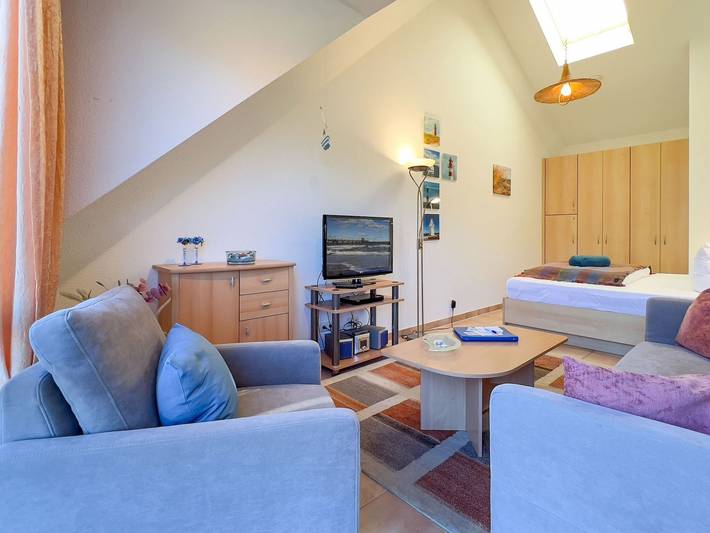 Ferienwohnung für 2 Personen, mit Ausblick und Balkon sowie Sauna in Zingst - 3