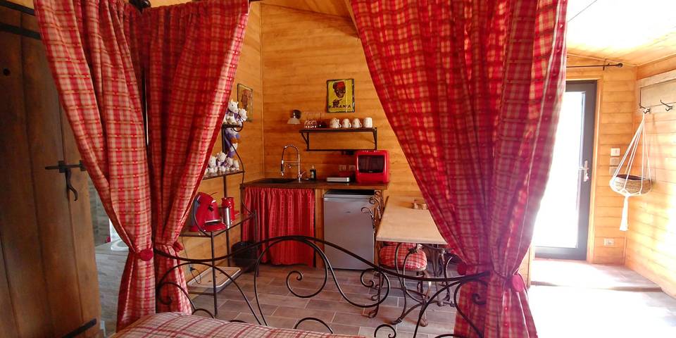 Gîte pour 2 personnes, avec terrasse, animaux acceptés dans l' Hérault - 4