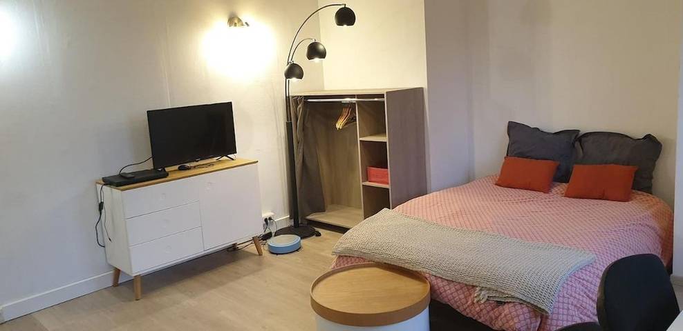Gîte pour 2 personnes, avec terrasse et vue, animaux acceptés à Beauzelle
